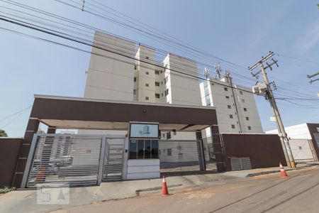 Apartamento para alugar com 70m², 3 quartos e 1 vaga Apartamento para alugar com 70m², 3 quartos e 1 vagaFachada