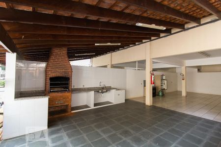 Apartamento para alugar com 70m², 2 quartos e 1 vaga Apartamento para alugar com 70m², 2 quartos e 1 vagaÁrea comum - Churrasqueira