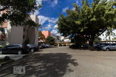 Apartamento para alugar com 70m², 2 quartos e 1 vaga Apartamento para alugar com 70m², 2 quartos e 1 vagaÁrea comum - Garagem visitantes