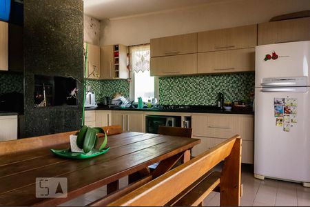 Cozinha de apartamento à venda com 3 quartos, 112m² em Cristo Redentor, Porto Alegre