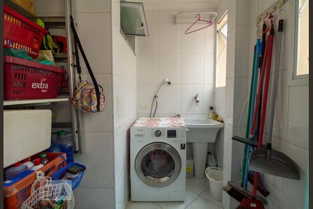 Apartamento à venda com 108m², 3 quartos e sem vaga Apartamento à venda com 108m², 3 quartos e sem vagaLavanderia