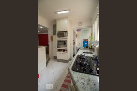 Apartamento à venda com 108m², 3 quartos e sem vaga Apartamento à venda com 108m², 3 quartos e sem vagaCozinha