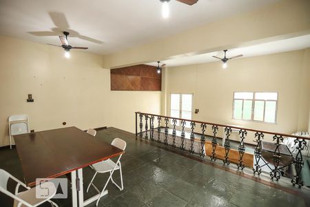 Apartamento para alugar com 95m², 2 quartos e 1 vaga Apartamento para alugar com 95m², 2 quartos e 1 vagaÁrea comum - Salão de festas
