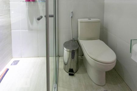 Casa à venda com 340m², 3 quartos e 6 vagas Casa à venda com 340m², 3 quartos e 6 vagasBanheiro Social