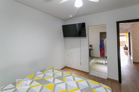 Casa à venda com 340m², 3 quartos e 6 vagas Casa à venda com 340m², 3 quartos e 6 vagasQuarto Suíte