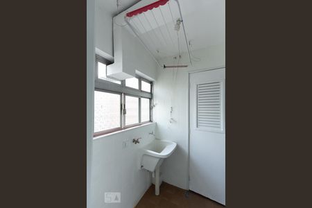 Apartamento à venda com 70m², 2 quartos e 1 vagaÁrea de Serviço