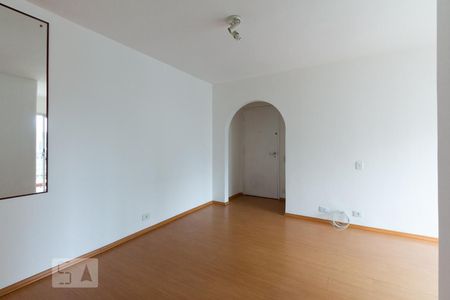 Sala de apartamento à venda com 2 quartos, 70m² em Vila Olímpia, São Paulo