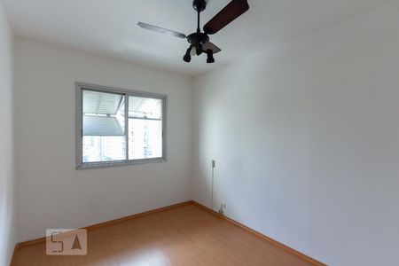 Apartamento à venda com 70m², 2 quartos e 1 vagaQuarto 2
