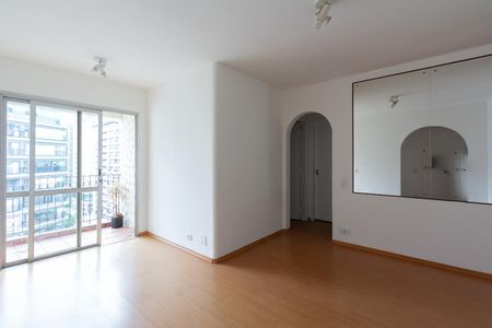 Sala de apartamento à venda com 2 quartos, 70m² em Vila Olímpia, São Paulo