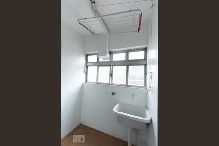 Apartamento à venda com 70m², 2 quartos e 1 vagaÁrea de Serviço