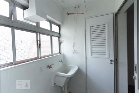 Apartamento à venda com 70m², 2 quartos e 1 vagaÁrea de Serviço