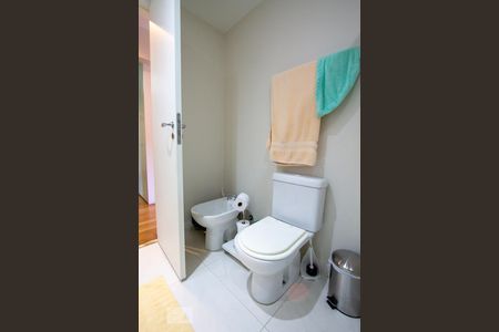 Apartamento à venda com 167m², 3 quartos e 3 vagasBanheiro da Suíte 1