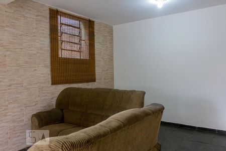 Sala de Casa com 1 quarto, 52m² Santa Teresinha