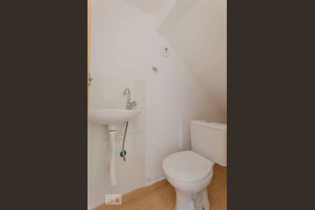 Casa de condomínio para alugar com 65m², 2 quartos e 1 vagaLavabo