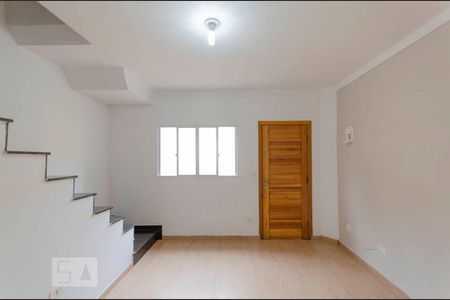 Casa de condomínio para alugar com 65m², 2 quartos e 1 vagaSala