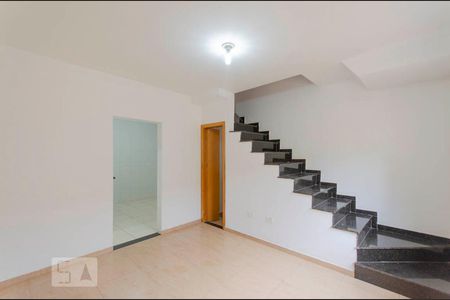 Casa de condomínio para alugar com 65m², 2 quartos e 1 vagaSala