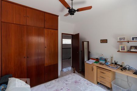 Casa à venda com 300m², 5 quartos e 4 vagasQuarto 04