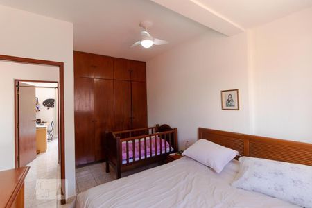 Casa à venda com 300m², 5 quartos e 4 vagasQuarto 05