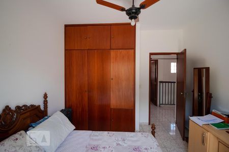 Casa à venda com 300m², 5 quartos e 4 vagasQuarto 04