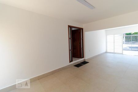 Casa à venda com 300m², 5 quartos e 4 vagasGaragem coberta