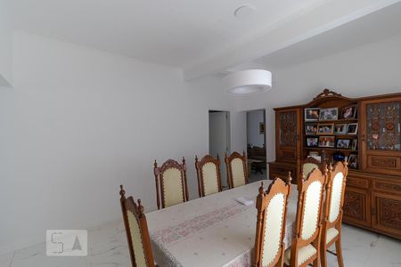 Casa à venda com 300m², 5 quartos e 4 vagasSala de Jantar