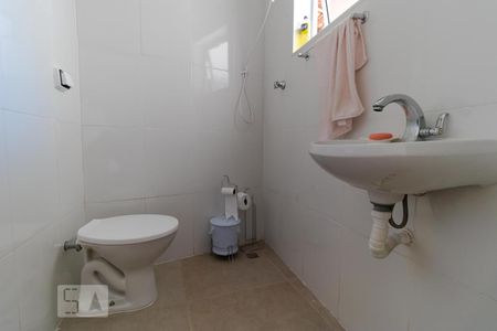 Casa à venda com 300m², 5 quartos e 4 vagasBanheiro de Serviço