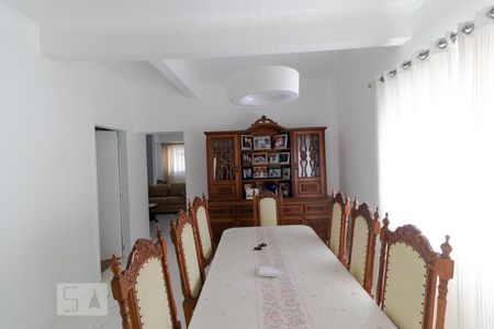Casa à venda com 300m², 5 quartos e 4 vagasSala de Jantar