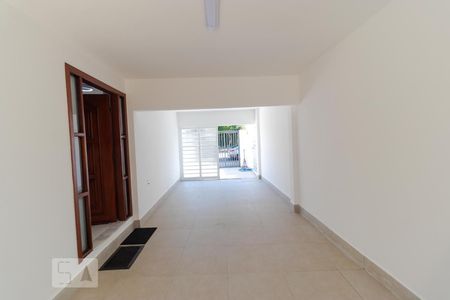 Casa à venda com 300m², 5 quartos e 4 vagasGaragem coberta