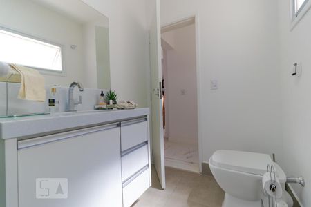 Casa à venda com 300m², 5 quartos e 4 vagasBanheiro 01