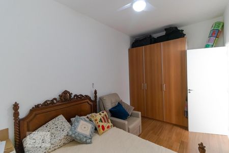 Casa à venda com 300m², 5 quartos e 4 vagasQuarto 01