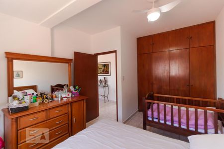 Casa à venda com 300m², 5 quartos e 4 vagasQuarto 05