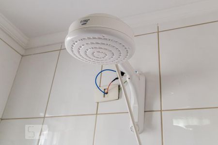 Casa à venda com 210m², 3 quartos e 4 vagas Casa à venda com 210m², 3 quartos e 4 vagasBanheiro da suíte - Chuveiro