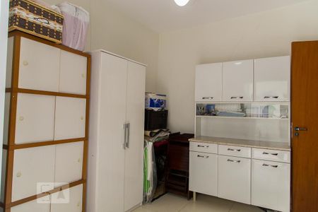 Casa à venda com 210m², 3 quartos e 4 vagas Casa à venda com 210m², 3 quartos e 4 vagasQuarto da Edícula