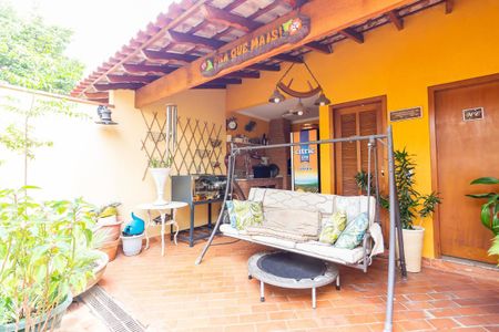 Casa à venda com 300m², 4 quartos e 4 vagasQuintal