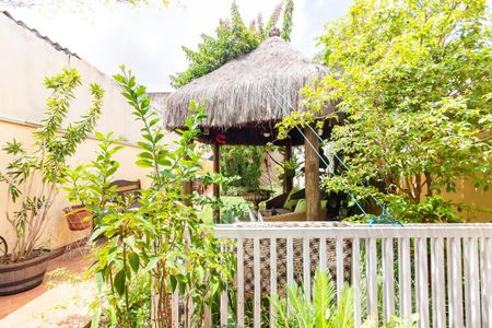 Casa à venda com 300m², 4 quartos e 4 vagasQuintal