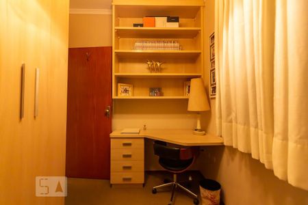 Casa à venda com 300m², 4 quartos e 4 vagasQuarto 