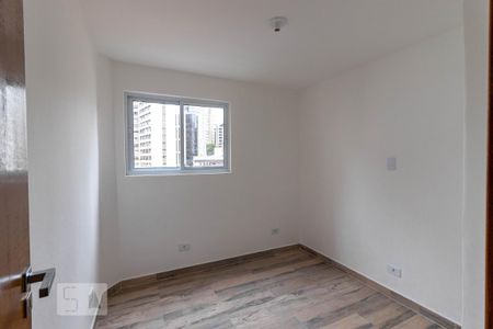 Quarto 1 de apartamento para alugar com 3 quartos, 70m² em Itaim Bibi, São Paulo