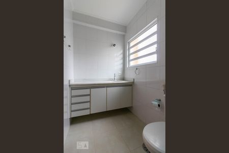 Apartamento para alugar com 70m², 3 quartos e 1 vaga Apartamento para alugar com 70m², 3 quartos e 1 vagaBanheiro