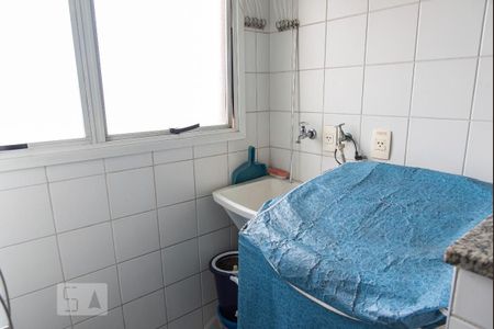 Apartamento à venda com 60m², 2 quartos e 2 vagas Apartamento à venda com 60m², 2 quartos e 2 vagasÁrea de serviço