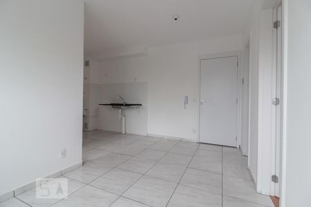 Sala de apartamento para alugar com 2 quartos, 38m² em Itaquera, São Paulo