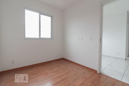 Quarto 2 de apartamento para alugar com 2 quartos, 38m² em Itaquera, São Paulo