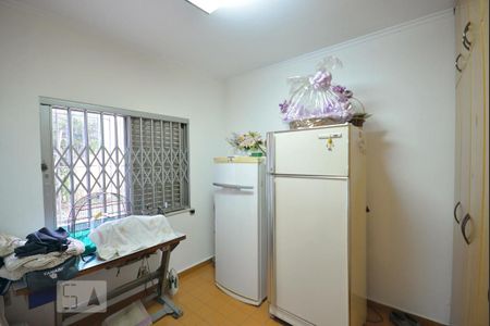 Casa à venda com 252m², 3 quartos e 3 vagasQuarto de Serviço