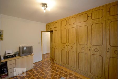 Casa à venda com 252m², 3 quartos e 3 vagasQuarto 2