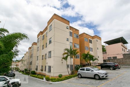 Apartamento para alugar com 70m², 2 quartos e 1 vaga Apartamento para alugar com 70m², 2 quartos e 1 vagaFachada do bloco