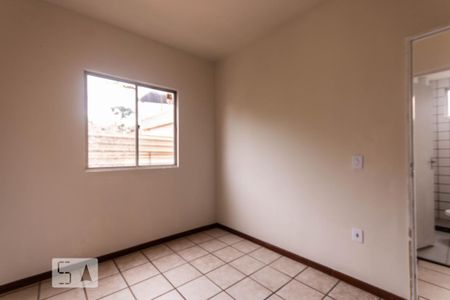 Sala de apartamento para alugar com 2 quartos, 70m² em Planalto, Belo Horizonte