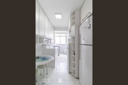 Apartamento à venda com 100m², 2 quartos e 1 vagaCozinha