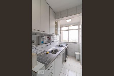 Apartamento à venda com 100m², 2 quartos e 1 vagaCozinha