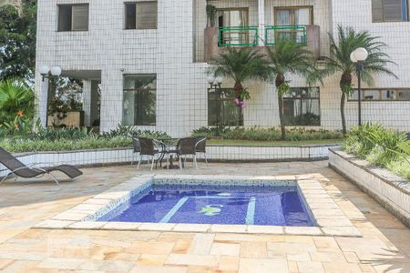 Apartamento para alugar com 72m², 2 quartos e 1 vagaArea Comum Piscina