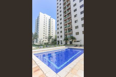 Apartamento para alugar com 72m², 2 quartos e 1 vagaArea Comum  Piscina