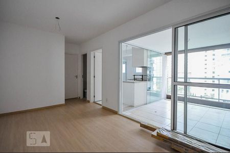 Sala de apartamento para alugar com 2 quartos, 77m² em Jardim Fonte do Morumbi, São Paulo